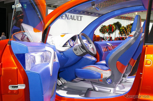 【フランクフルトモーターショー07】ルノー カングーコンパクト ローラー写真蔵