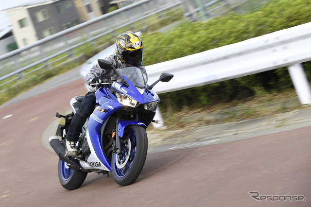 ヤマハ YZF-R25/ABS