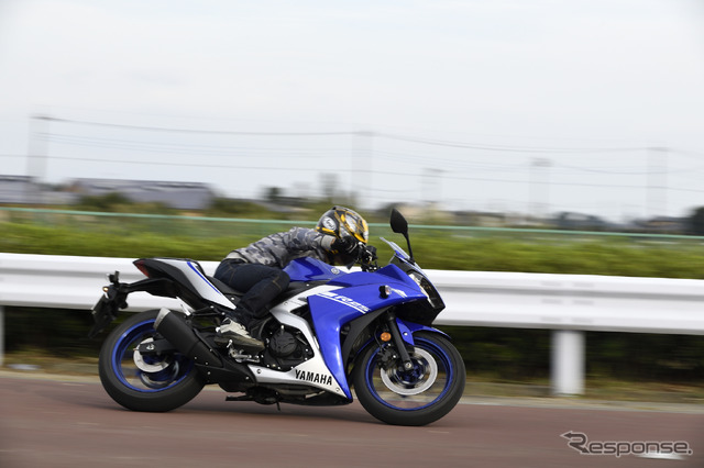 ヤマハ YZF-R25/ABS