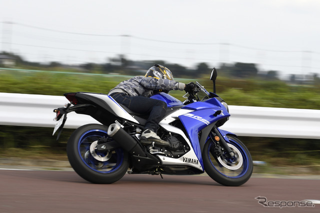 ヤマハ YZF-R25/ABS