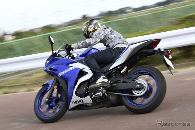 ヤマハ YZF-R25/ABS