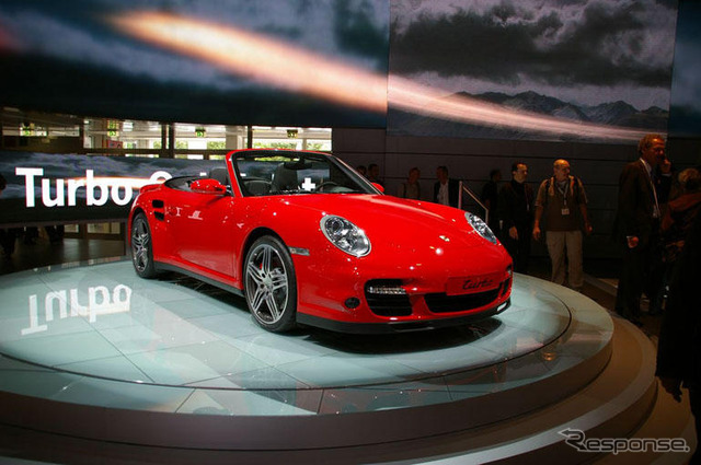 【フランクフルトモーターショー07】ポルシェ 911ターボカブリオレ と GT2