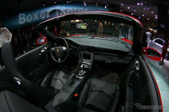 【フランクフルトモーターショー07】ポルシェ 911ターボカブリオレ と GT2