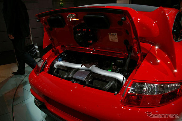【フランクフルトモーターショー07】ポルシェ 911ターボカブリオレ と GT2