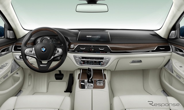 BMW 750Li インディビジュアル エディション(アズライトブラック)