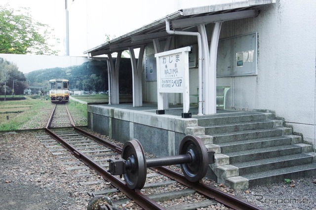 旧輪島駅を再現した道の駅輪島