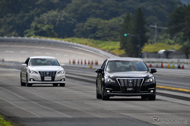 ヨコハマ ADVAN dB V552 試乗会