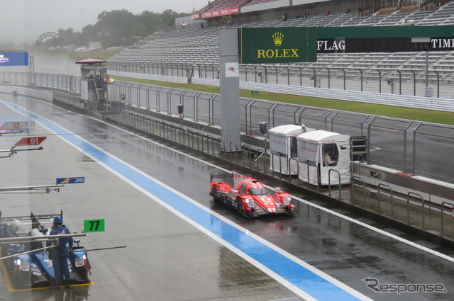 走行初日は雨になったWEC富士戦（LMP2クラスのマシンたち）。