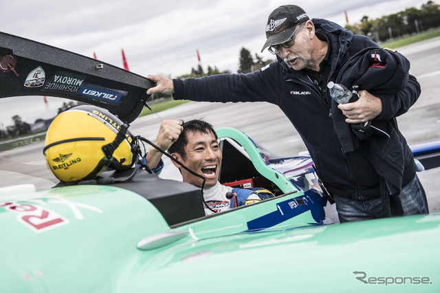 レッドブル・エアレース 最終戦インディアナポリスで室屋が優勝　photo: Joerg Mitter / Red Bull Content Pool