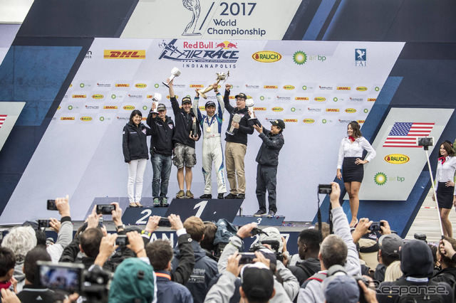 レッドブル・エアレース 最終戦インディアナポリス表彰式　photo: Predrag Vuckovic/Red Bull Content Pool