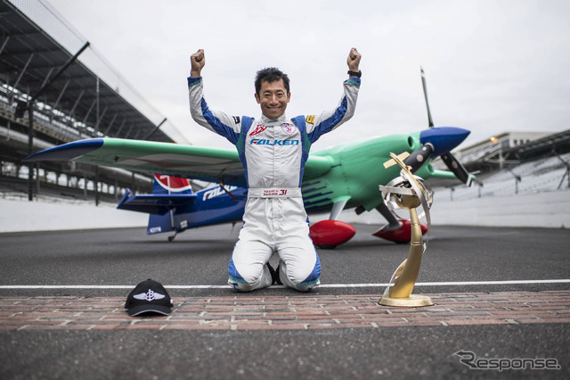 レッドブル・エアレース 最終戦インディアナポリスで室屋が優勝　photo: Joerg Mitter / Red Bull Content Pool