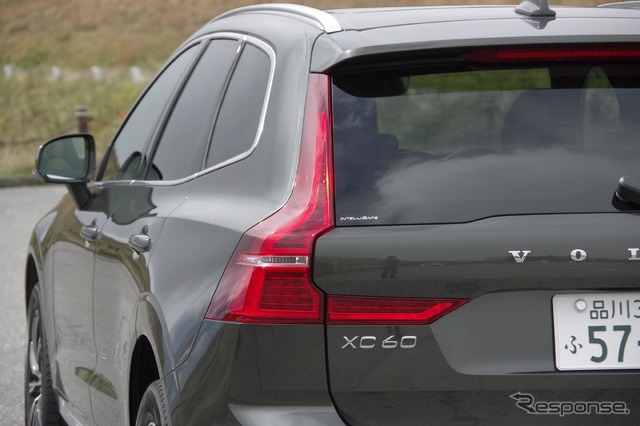 ボルボ XC60 T5 Inscription