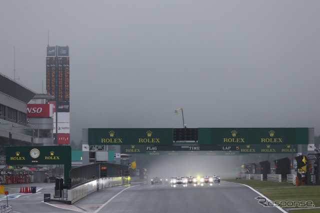 今年の富士戦は雨と霧に悩まされ続けた。