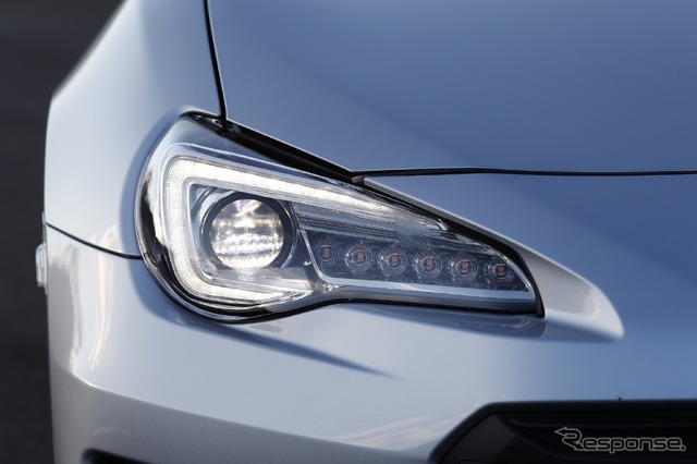 スバルBRZ STI Sport