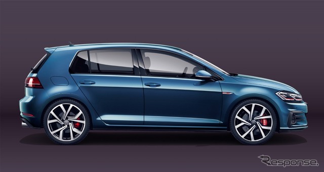 VW ゴルフGTIパフォーマンス(ダークアイアンブルーメタリック)