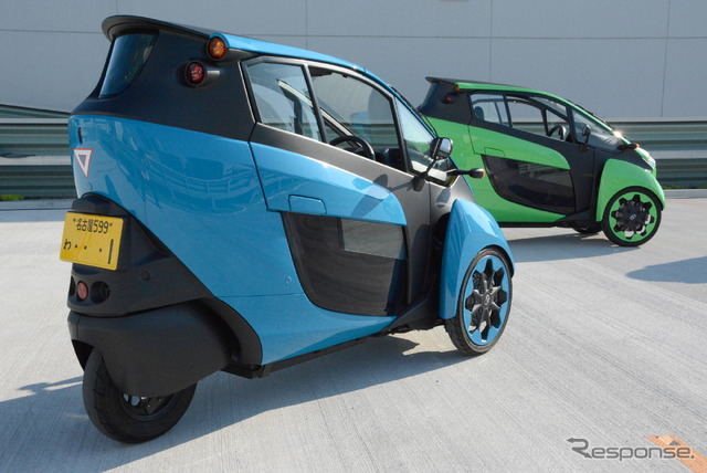 i-ROAD(2人乗り仕様)