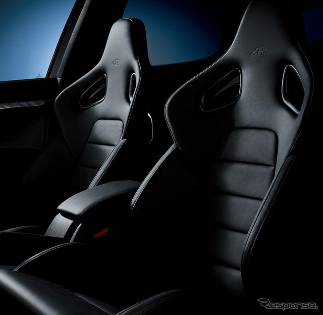 VW ゴルフR32 を一部改良
