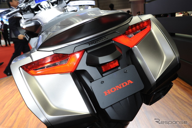 ホンダ・ゴールドウイング新型(東京モーターショー2017)