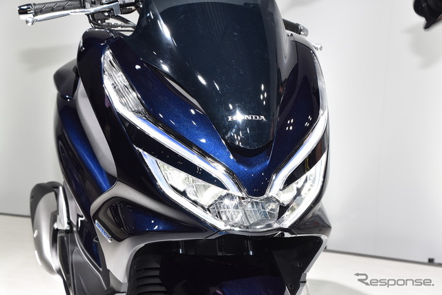 ホンダ PCX ハイブリッド(東京モーターショー2017)