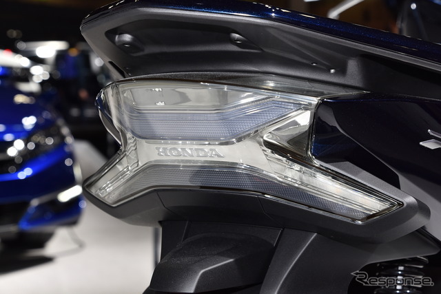ホンダ PCX ハイブリッド(東京モーターショー2017)
