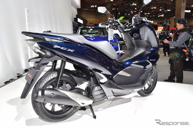 ホンダ PCX ハイブリッド(東京モーターショー2017)