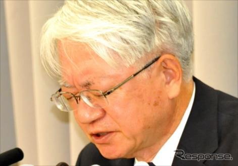 「本当に申し訳ない。慚愧の年に耐えない」とJIS取消について謝罪する川崎博也社長