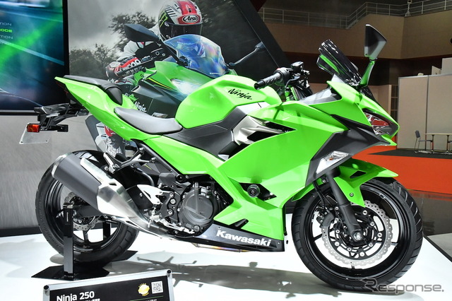 新型Ninja250