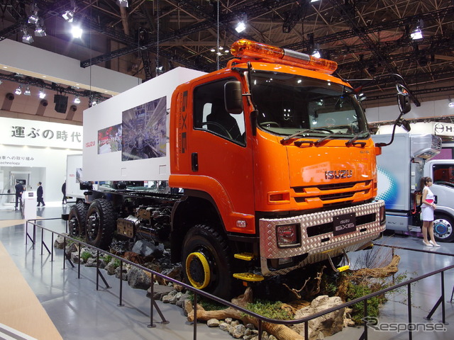 ISUZU 6×6（東京モーターショー2017）