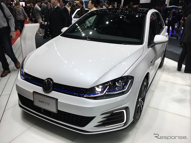 「Golf GTE」も展示。