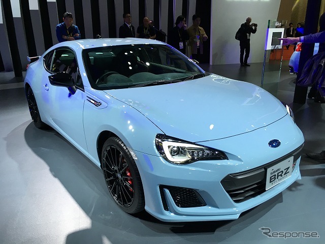 「BRZ」には最上級グレードのSTI Sportを設定。