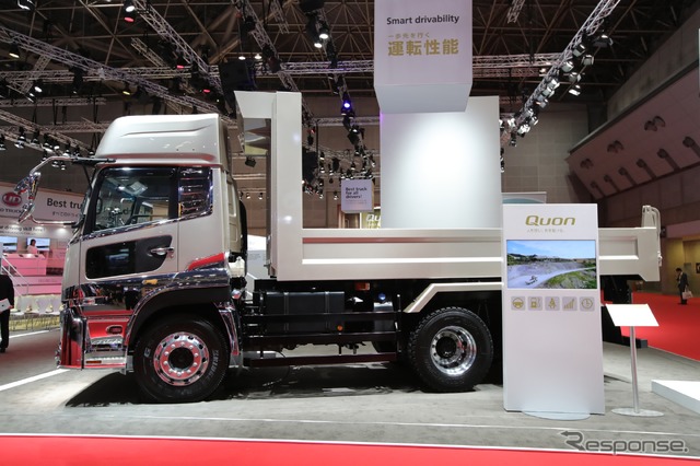 UDトラックス・クオン新型、6×4ダンプ(東京モーターショー2017)