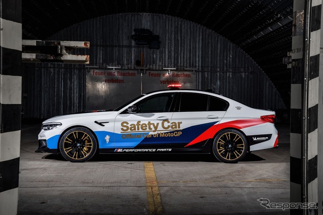 BMW M5 新型のMotoGPセーフティカー