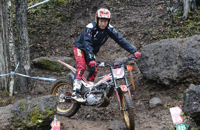 小川友幸選手とRTL300R