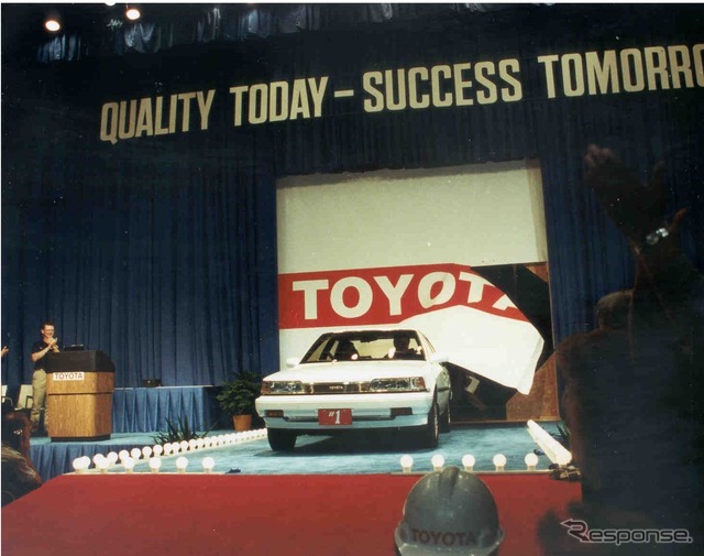 1988年、TMMK製の最初のカムリ