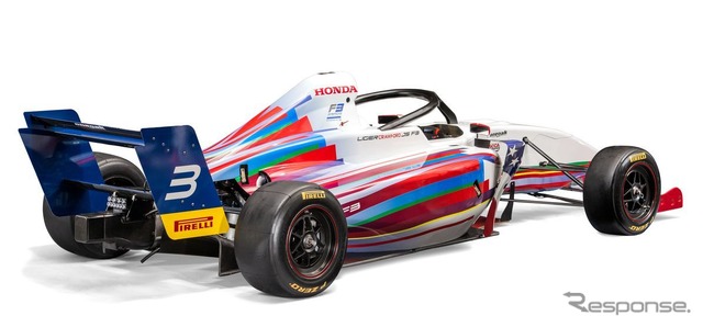 F3アメリカシリーズ参戦マシン。新型ホンダシビック タイプR用エンジン搭載
