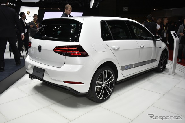 VW ゴルフGTE(東京モーターショー2017)