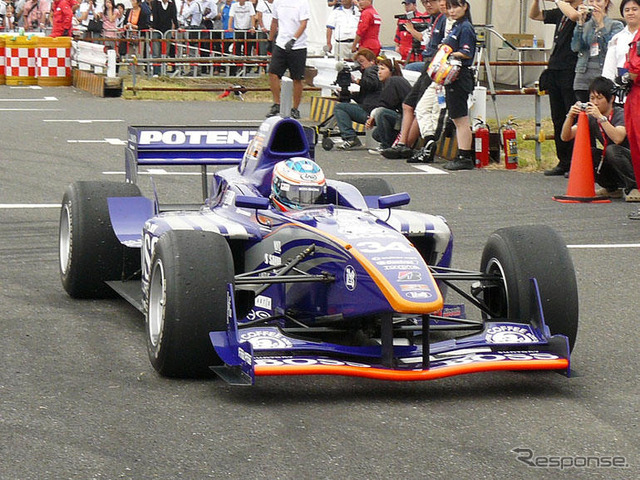 たばこ祭でモータースポーツスクウエア　9月29-30日