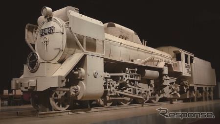 段ボール製の実物大D51。イメージではデフレクターが門司鉄道管理局式（門デフ）になっているが、広島駅での展示は通常タイプのデフレクターになる。