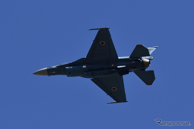 F-2戦闘機によるデモフライト