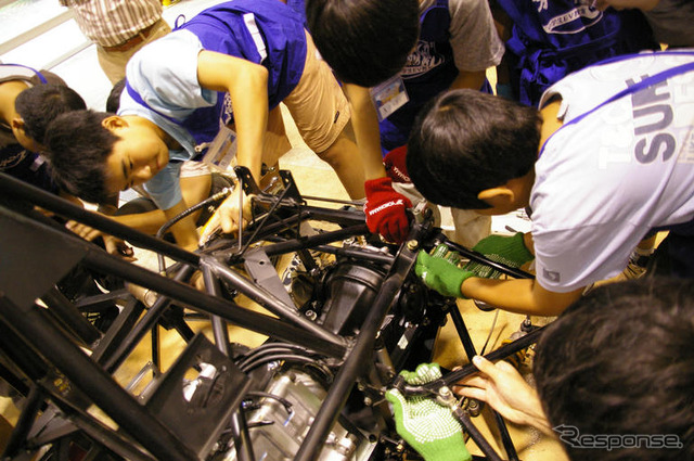電気フォーミュラーカー組み立て写真蔵…中学生EV教室