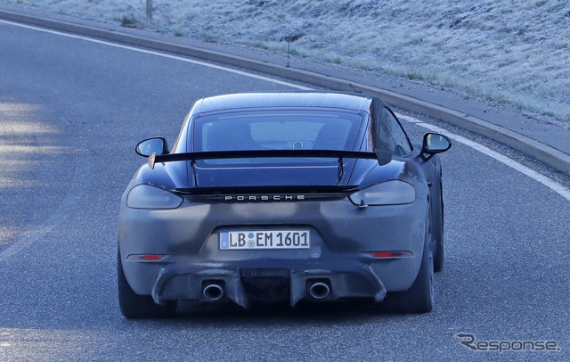 ポルシェ 718ケイマン GT4 スクープ写真