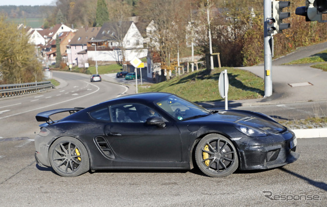 ポルシェ 718ケイマン GT4 スクープ写真