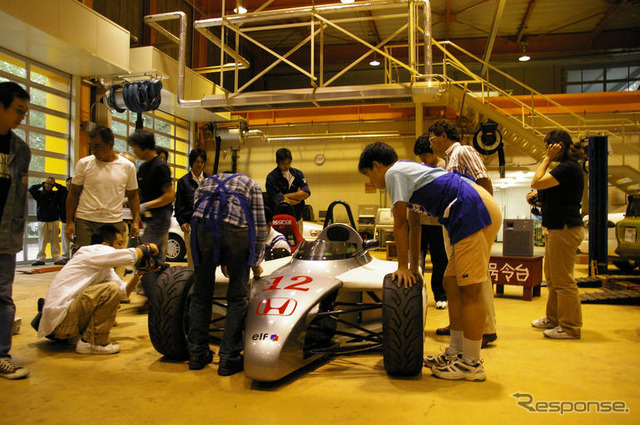 電気フォーミュラーカー組み立て写真蔵…中学生EV教室