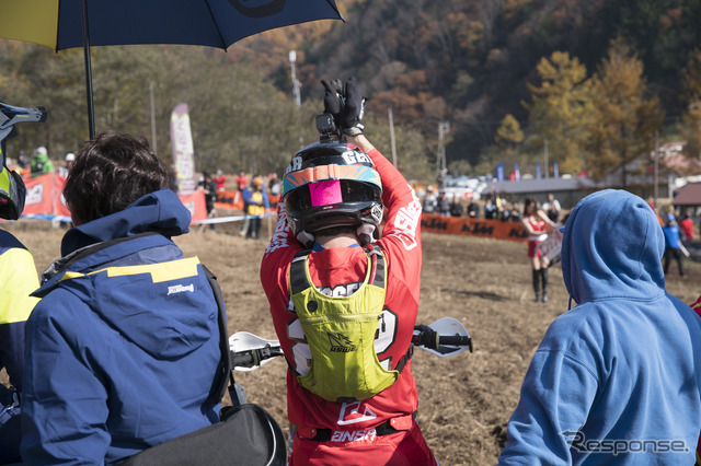 【JNCC 最終戦】秋も彩る爺ヶ岳スキー場で日米トップライダーが相見えた［写真蔵］