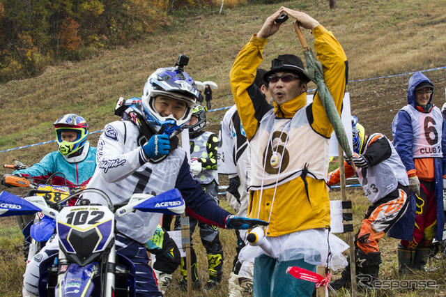 【JNCC 最終戦】秋も彩る爺ヶ岳スキー場で日米トップライダーが相見えた［写真蔵］