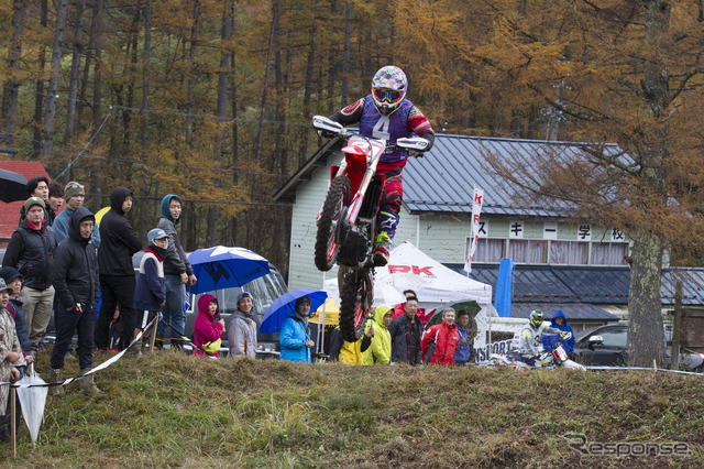 【JNCC 最終戦】秋も彩る爺ヶ岳スキー場で日米トップライダーが相見えた［写真蔵］