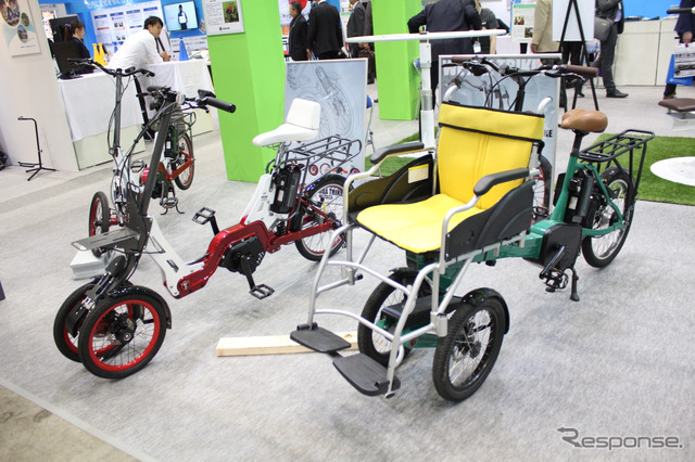 トヨダ・トライク。手前の前部に椅子がついたモデルもいずれ生産の予定。