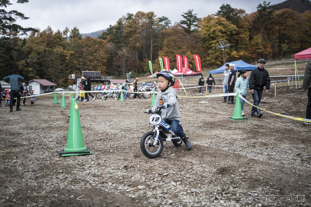 【JNCC 最終戦】秋も彩る爺ヶ岳スキー場で日米トップライダーが相見えた［写真蔵］