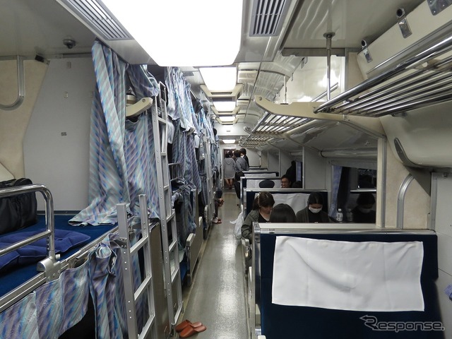 台湾に寄贈されたモハネ582-106の車内(2016年4月)。