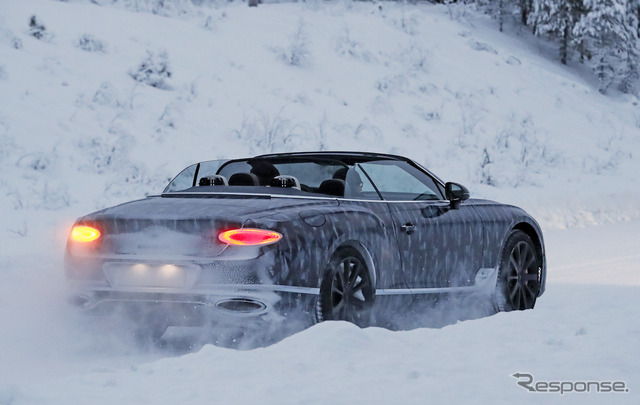 ベントレー コンチネンタルGTC スクープ写真